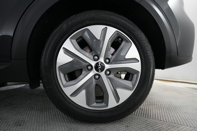 2022 Kia Niro EV — photo 16 of 21