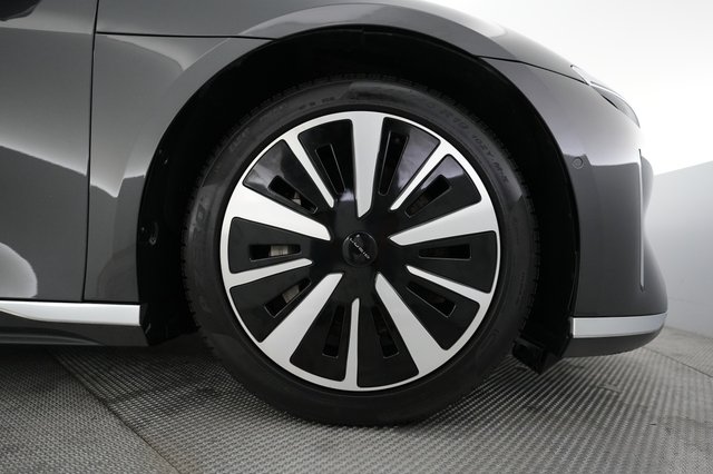 2023 Lucid Air — photo 16 of 21