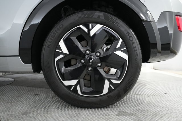 2023 Kia Niro EV — photo 17 of 20