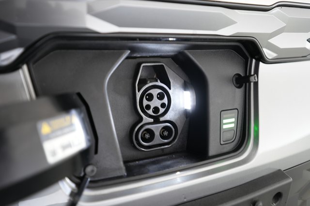 2023 Kia Niro EV — photo 8 of 20