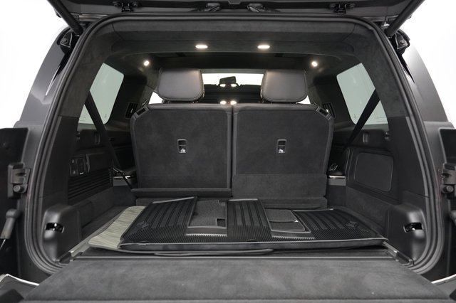 2023 Rivian R1S — photo 6 of 21