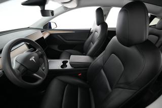 2023 Tesla Model Y — photo 3 of 26