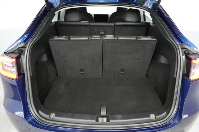 2023 Tesla Model Y — photo 6 of 26