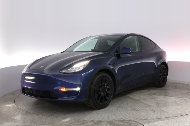 2023 Tesla Model Y — VIN 7SAYGAEE4PF616985