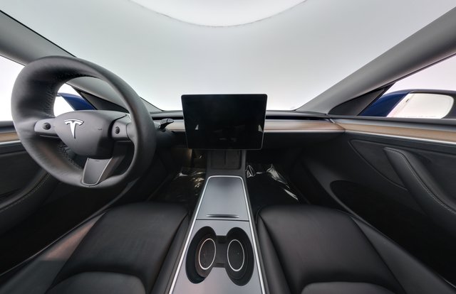 2023 Tesla Model Y — photo 23 of 26