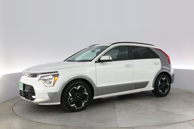 2023 Kia Niro EV — photo 14 of 20