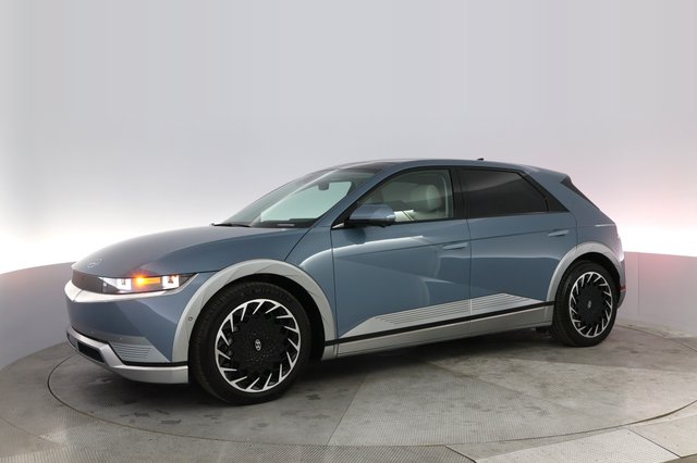 2023 Hyundai IONIQ 5 — photo 14 of 22