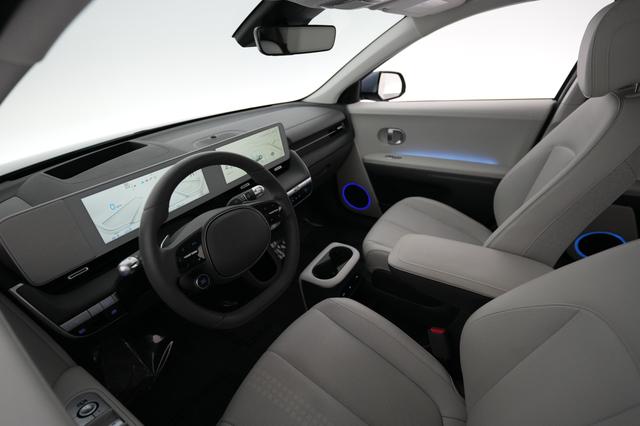 2023 Hyundai IONIQ 5 — photo 3 of 22