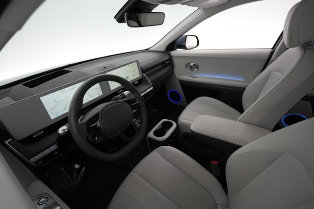 2023 Hyundai IONIQ 5 — photo 3 of 22
