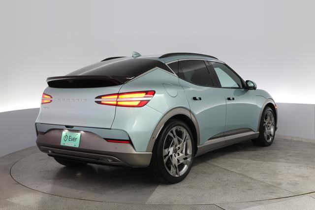 2023 Genesis GV60 — photo 2 of 20