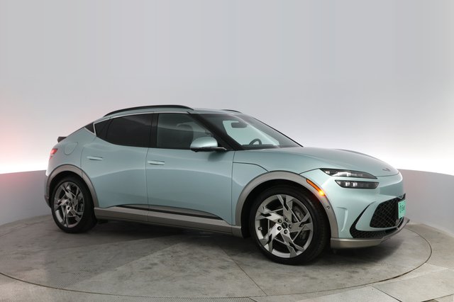 2023 Genesis GV60 — photo 11 of 20