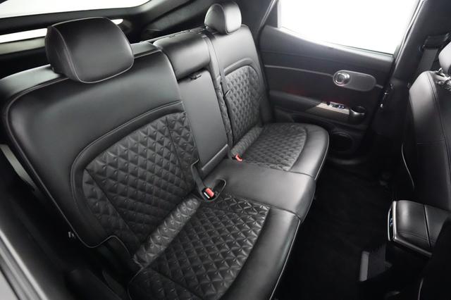 2023 Genesis GV60 — photo 4 of 20