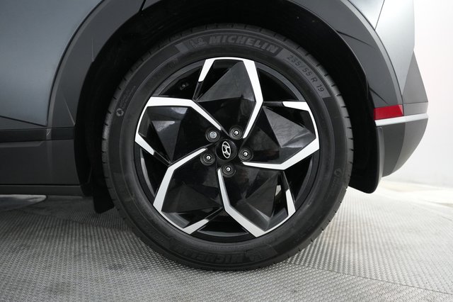 2023 Hyundai IONIQ 5 — photo 17 of 21
