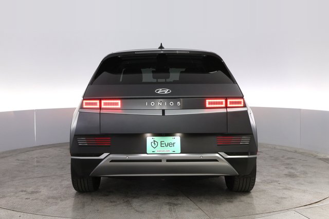 2023 Hyundai IONIQ 5 — photo 12 of 21