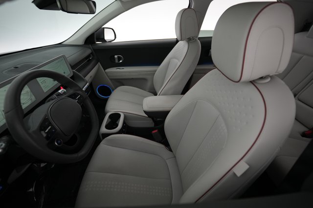 2023 Hyundai IONIQ 5 — photo 3 of 21