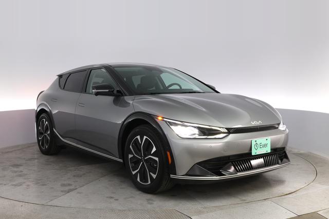 2023 Kia EV6 — photo 10 of 21