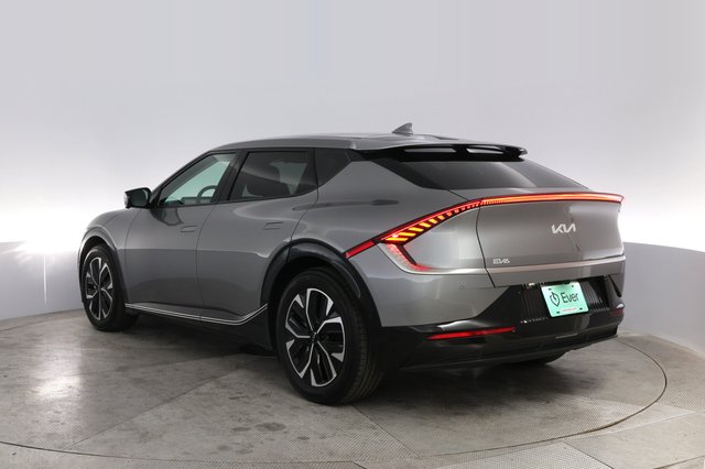 2023 Kia EV6 — photo 13 of 21