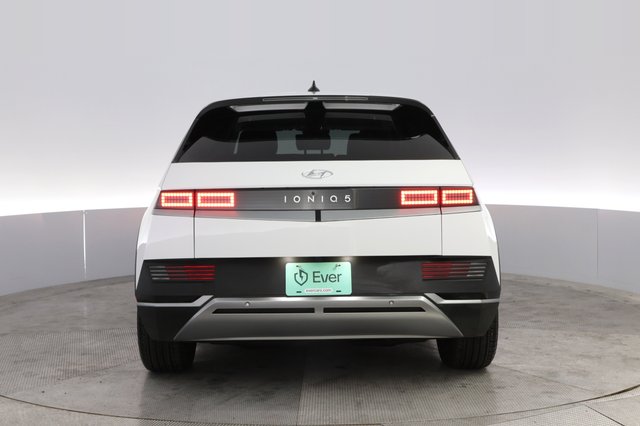2024 Hyundai IONIQ 5 — photo 12 of 20