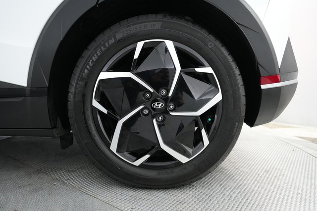 2024 Hyundai IONIQ 5 — photo 17 of 20
