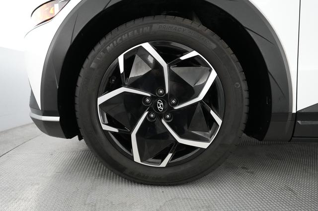 2024 Hyundai IONIQ 5 — photo 7 of 20
