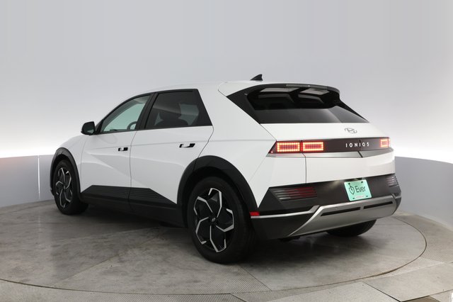 2024 Hyundai IONIQ 5 — photo 13 of 20