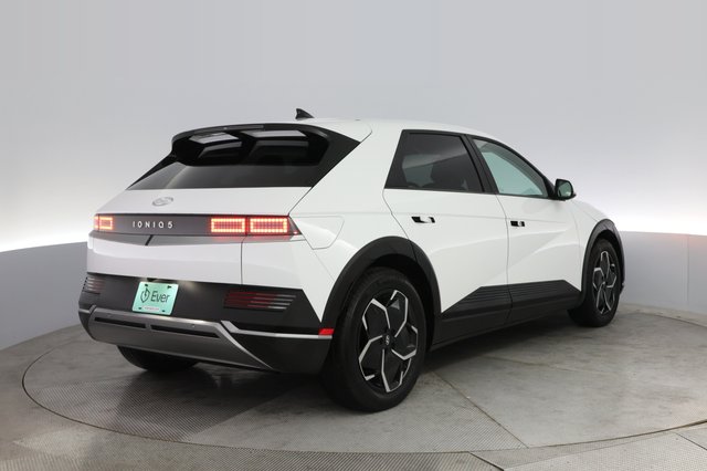 2024 Hyundai IONIQ 5 — photo 2 of 20