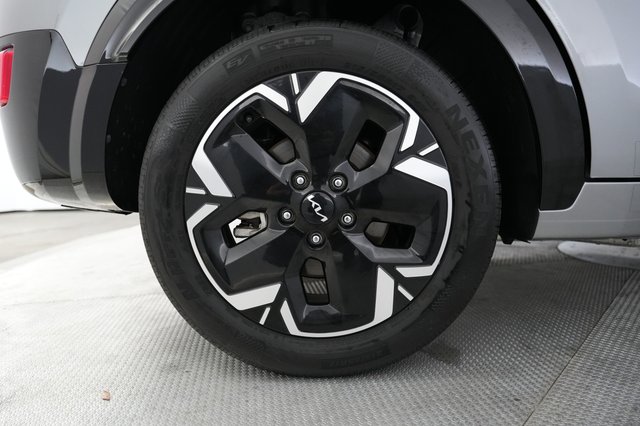 2024 Kia Niro EV — photo 16 of 20