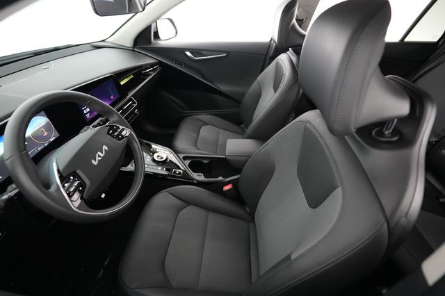2024 Kia Niro EV — photo 3 of 20