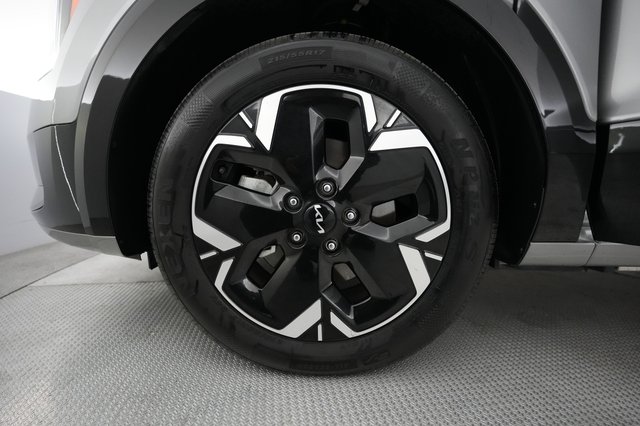 2024 Kia Niro EV — photo 15 of 20