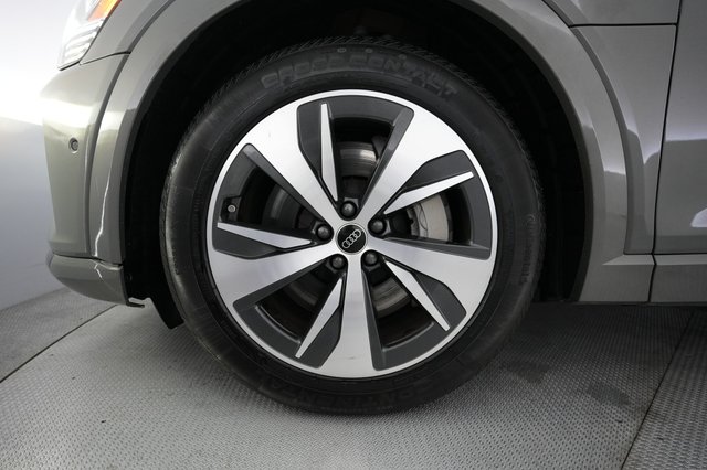 2024 Audi Q8 e-tron — photo 7 of 20