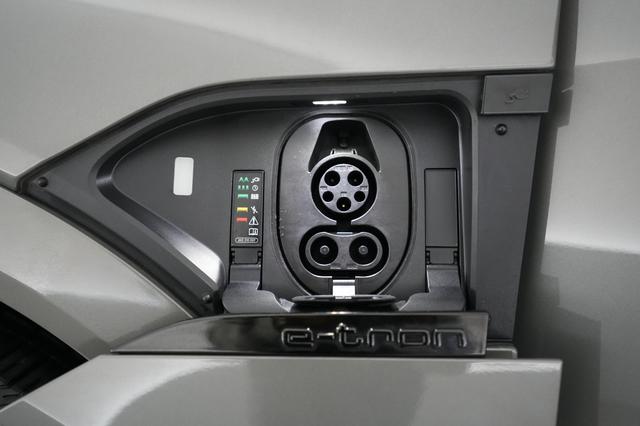 2024 Audi Q8 e-tron — photo 8 of 20