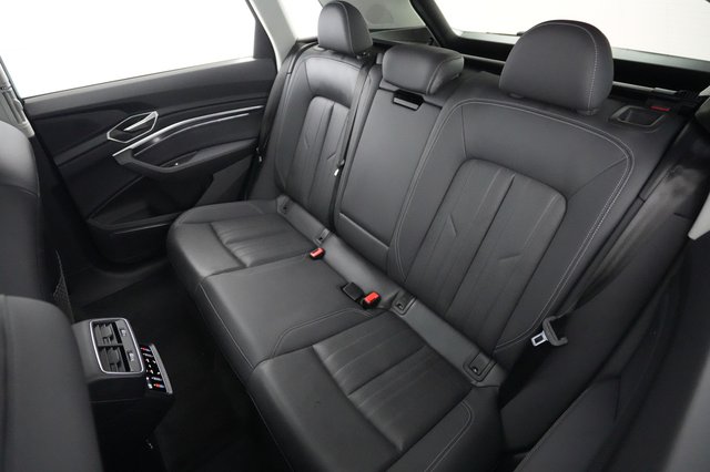 2024 Audi Q8 e-tron — photo 19 of 20