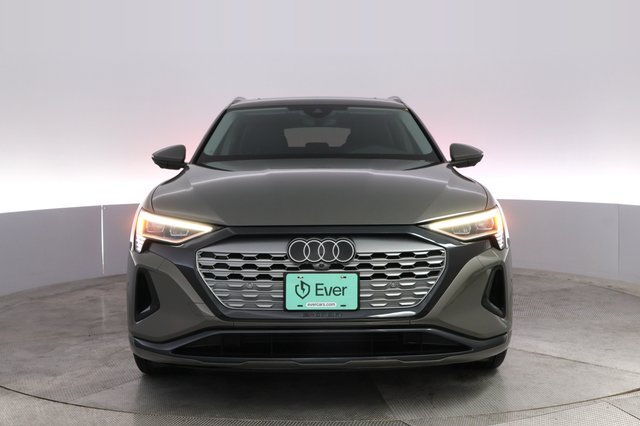 2024 Audi Q8 e-tron — photo 9 of 20