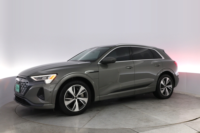2024 Audi Q8 e-tron