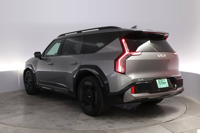 2024 Kia EV9 — photo 13 of 21