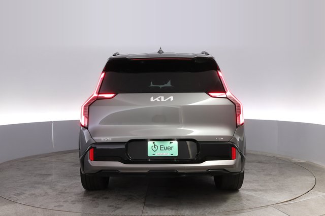 2024 Kia EV9 — photo 12 of 21