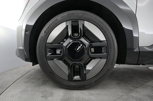 2024 Kia EV9 — photo 15 of 21