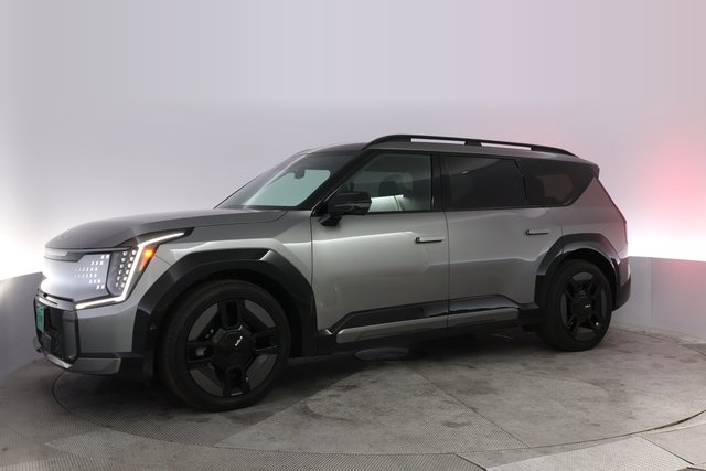 2024 Kia EV9 — photo 14 of 21