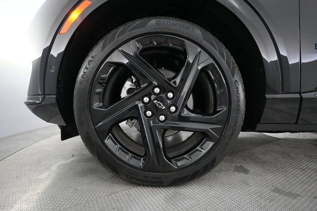 2024 Chevrolet Equinox EV — photo 15 of 20