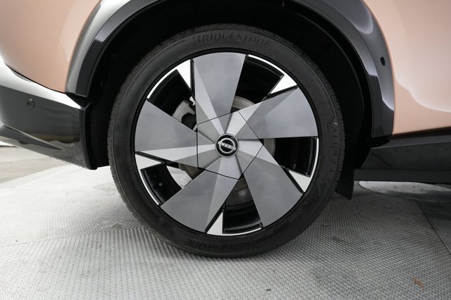 2024 Nissan Ariya — photo 15 of 20
