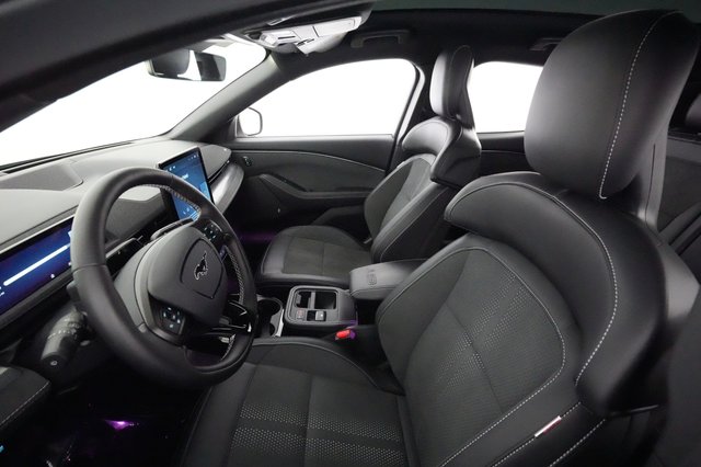 2025 Ford Mustang Mach-E — photo 3 of 20
