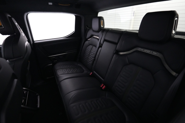 2023 Rivian R1T