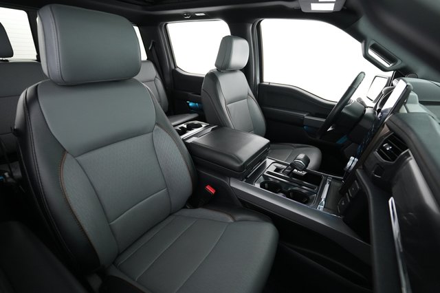 2024 Ford F-150 Lightning — photo 12 of 15
