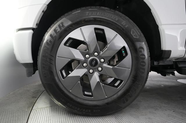 2024 Ford F-150 Lightning — photo 9 of 15