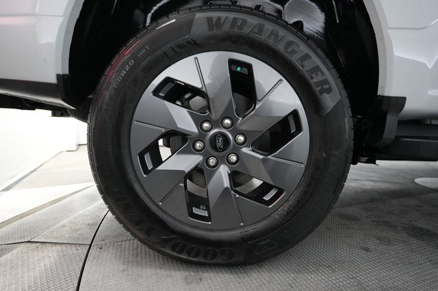 2024 Ford F-150 Lightning — photo 10 of 15