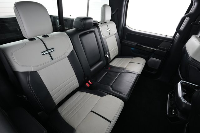 2022 Ford F-150 Lightning — photo 4 of 15