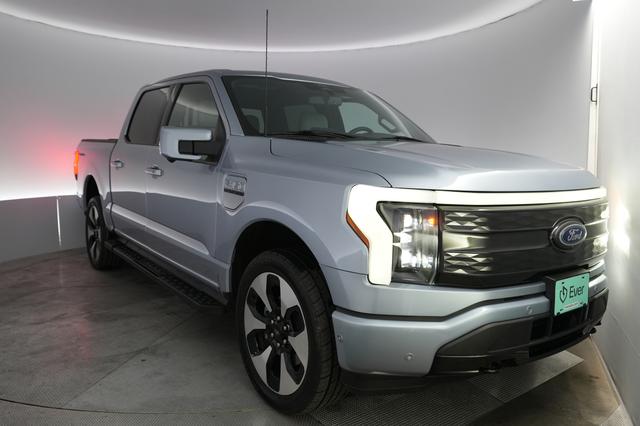 2022 Ford F-150 Lightning — VIN 1FT6W1EV0NWG01870