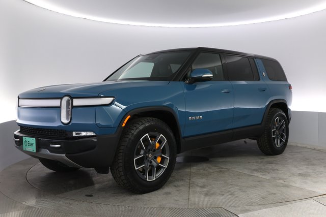 2023 Rivian R1S — VIN 7PDSGABA8PN015173