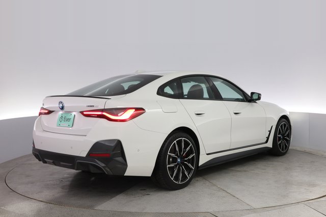 2023 BMW i4 — photo 2 of 20