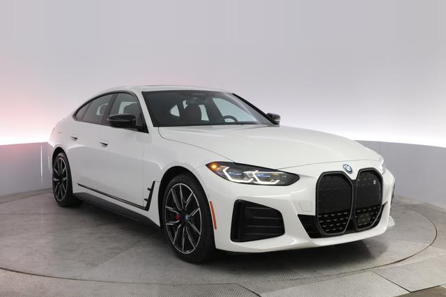 2023 BMW i4 — photo 10 of 20